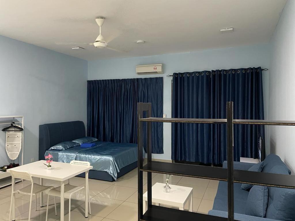 Cozy Studio Unit,Cyberjaya,Wifi, Netflix,Free Parking Exterior foto